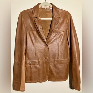 Jakett…etc, Chic Caramel brown Women's Leather Blazer
100%GENUINE LEATHER